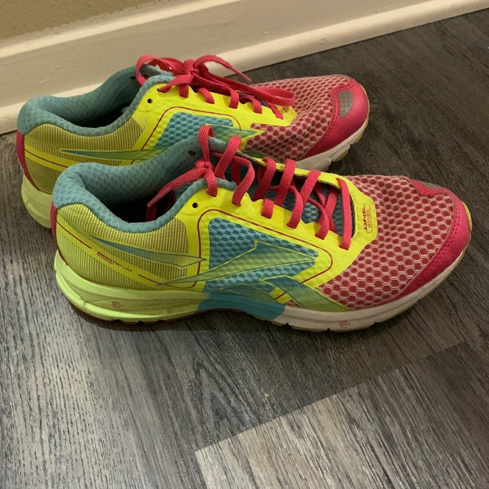 Reebok One Guide sneakers